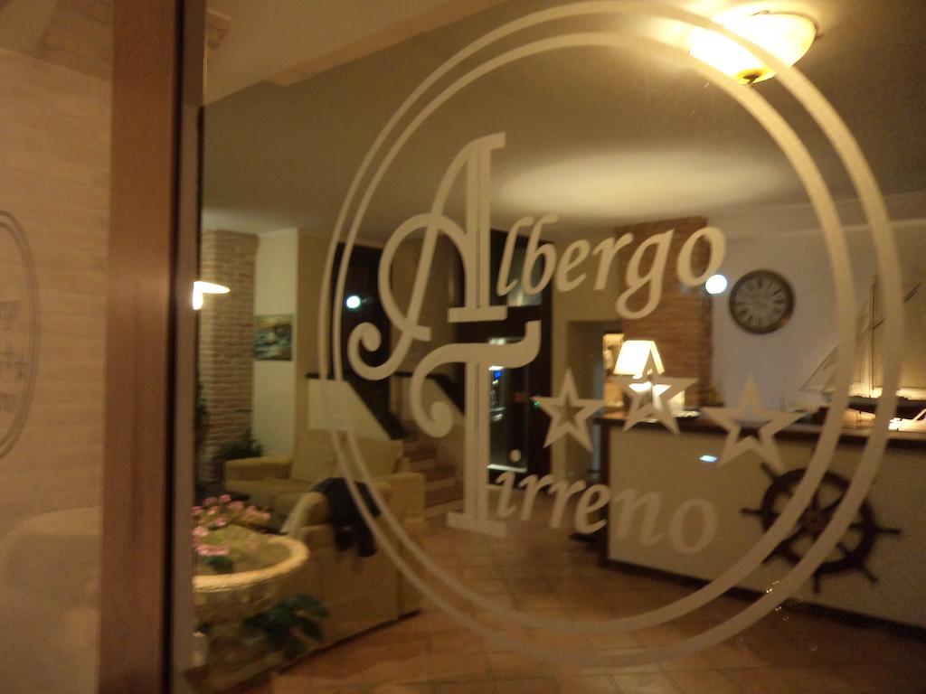 Albergo Tirreno 마리나디카메로타 외부 사진